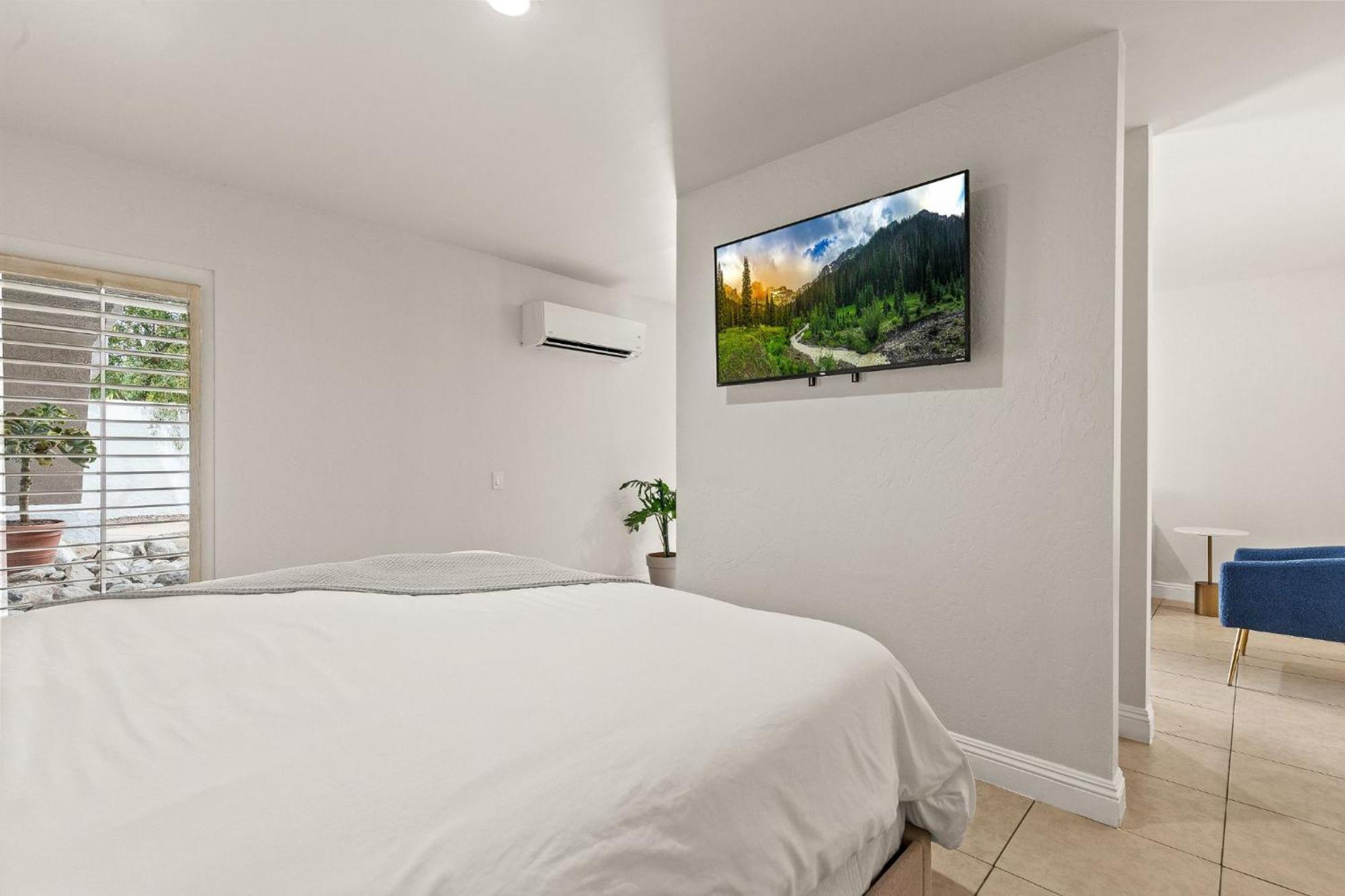 Casa Oliver Hotel & Resort - A Men'S Clothing Optional Resort In 棕榈泉 外观 照片
